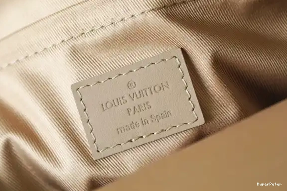 LOUIS VUITTON Pilot Slingbag 0613